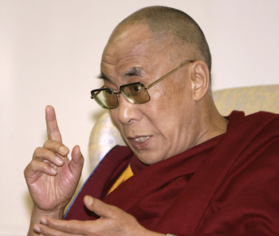 チベットに「有意義な自治」を、来日したダライ・ラマ14世