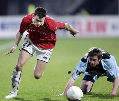 ＜サッカー UEFA杯＞AZアルクマール ニューカッスルを降し準々決勝へ - オランダ