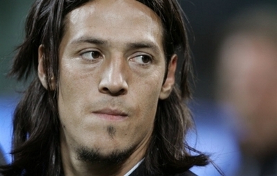 カモラネージ 契約交渉がまとまらず退団を示唆