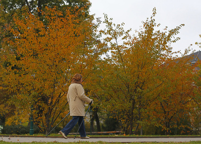 がんや脳卒中の死亡リスク、週1回のウオーキングでも減少 研究