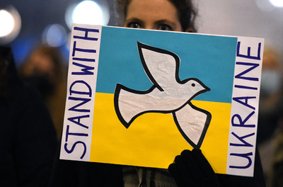 世界各地で反戦デモ、ロシアによるウクライナ侵攻に抗議