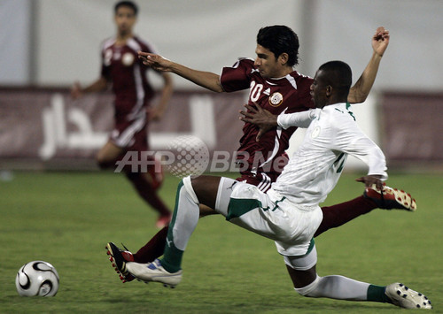 サッカー ガルフカップ07 カタールvsサウジアラビアは1 1のドロー Uae 写真5枚 ファッション ニュースならmode Press Powered By Afpbb News サッカー ガルフカップ07 カタールvsサウジアラビアは1 1のドロー Uae 写真5枚 ファッション ニュースならmode Press Powered By Afpbb News