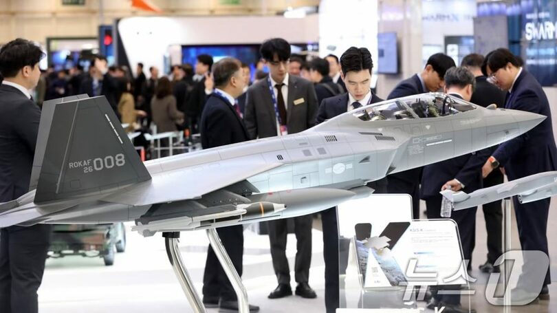 釜山のBEXCOで開かれた「DSK 2025」に出展した韓国航空宇宙産業（KAI）のブース(c)news1