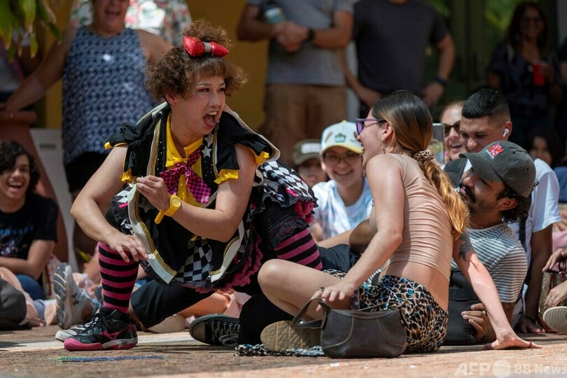【今日の1枚】曲芸と道化、プエルトリコでサーカス芸を競う