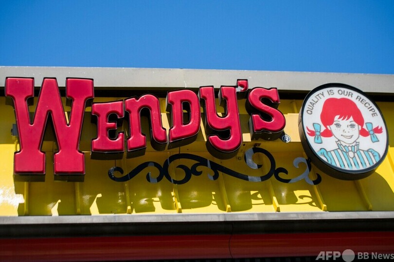 米ウェンディーズ「ピーク時も値上げせず」 CEO発言を釈明