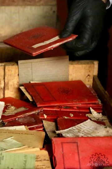アルゼンチン最高裁の地下に保管されていた箱から発見されたナチス・ドイツの関連文書（2025年5月11日提供）。（c）ARGENTINA&apos;S SUPREME COURT OF JUSTICE/AFP