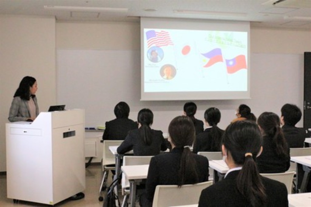 多摩地域に限定した外国人留学生向け合同企業説明会を実施しました 多摩地域に限定した外国人留学生向け合同企業説明会を実施しました