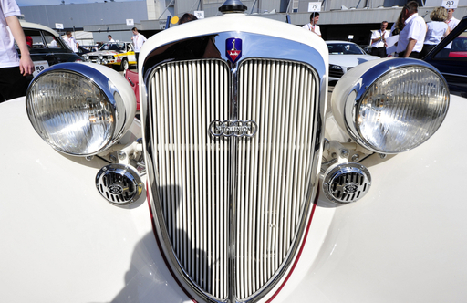 ドイツ 自動車125周年 記念 アンティーク 自動車誕生125周年、クラシックカーでパレード ドイツ 写真12枚 国際