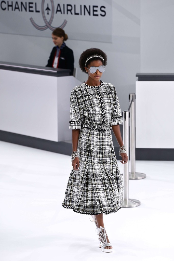 「シャネル」16年春夏コレクション