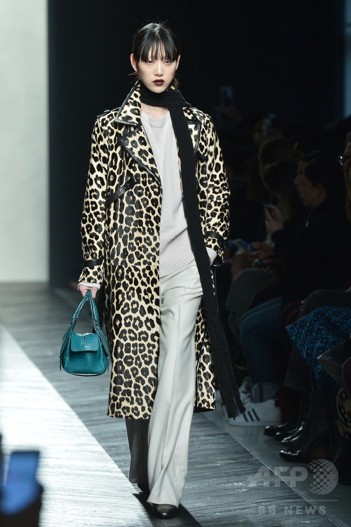 「ボッテガ・ヴェネタ」16/17年秋冬コレクション