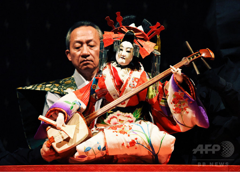 カルティエ現代美術財団、美術家・舘鼻則孝による文楽を上演