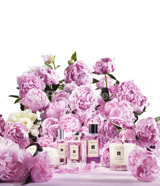 ジューシーで華やかな香りが仲間入り、ジョー マローン ロンドン「ピオニー ＆ ブラッシュ スエード」