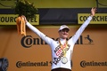自転車ロードレース、ツール・ド・フランス、第17ステージ（サンジェルベモンブラン～クーシュベル、165.7キロ）。表彰式でステージ優勝を喜ぶアージェードゥーゼル・シトロエン・チームのフェリックス・ガル（2023年7月19日撮影）。(c)Marco BERTORELLO / AFP