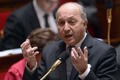 フランス国民議会（下院）で発言するローラン・ファビウス（Laurent Fabius）仏外相（2012年11月27日撮影）。(c)AFP/BERTRAND GUAY