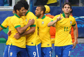 サッカー国際親善試合、ブラジル対フランス。得点を決めて喜ぶブラジルの選手（2013年6月9日撮影）。(c)AFP/Lucas UEBEL