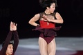 平昌冬季五輪、フィギュアスケートのエキシビションに臨む隋文静/韓聰組（2018年2月25日撮影）。(c)AFP/Mladen ANTONOV