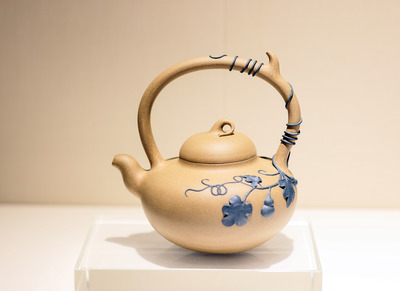 160中国江蘇省宜興出身作家周桂珍の作品 女性陶芸家茶壺作家中国工芸美術大師称号 160中国江蘇省宜興出身作家周桂珍の作品 女性陶芸家茶壺作家中国