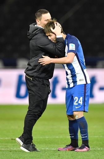 原口所属のヘルタが3位浮上、復調シャルケは8位に