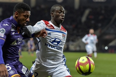 レアルが左SBメンディを獲得、今夏の補強額はすでに約300億円