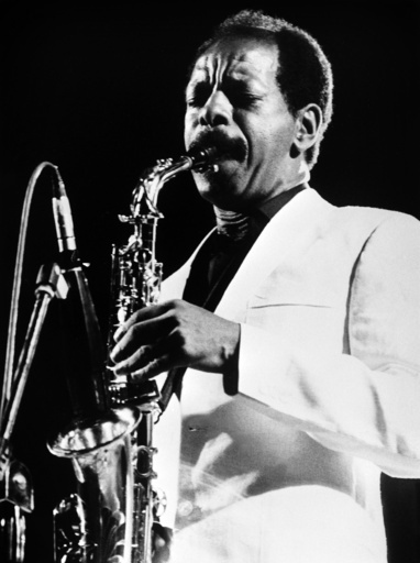 サックス奏者オーネット・コールマンさん死去、フリージャズ牽引