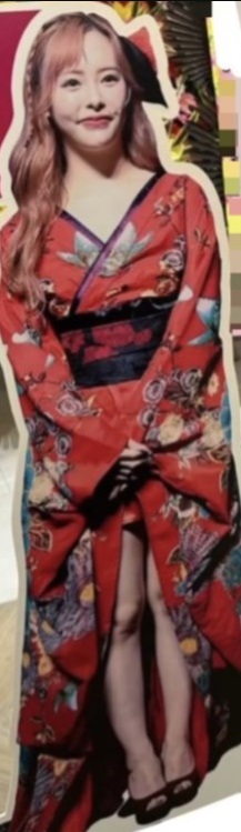 韓国・結婚式場に日本AV女優の等身大パネル、新郎の名前とともに「結婚しても忘れないで～」で大騒ぎ