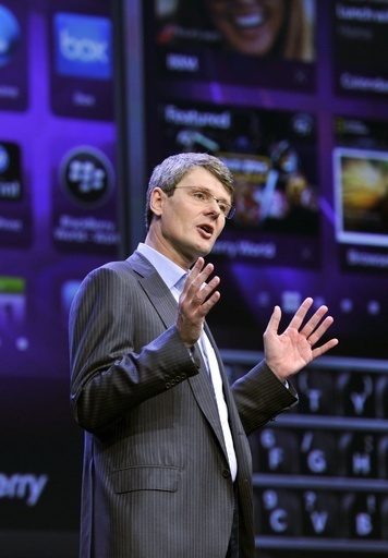 ブラックベリー、身売りを断念 CEO交代へ