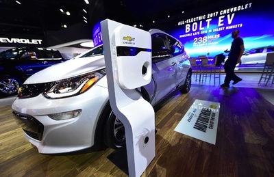 米GM、初の「大量生産可能」な自動運転車を展開 開発部門