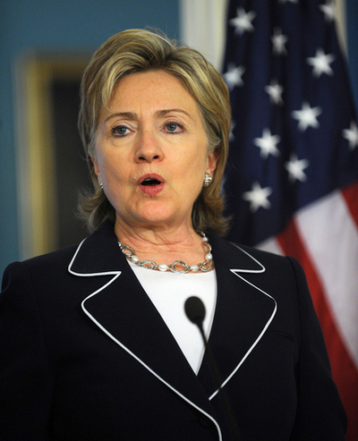 北朝鮮の米記者拘束、家族らとクリントン長官が寛大な措置求める