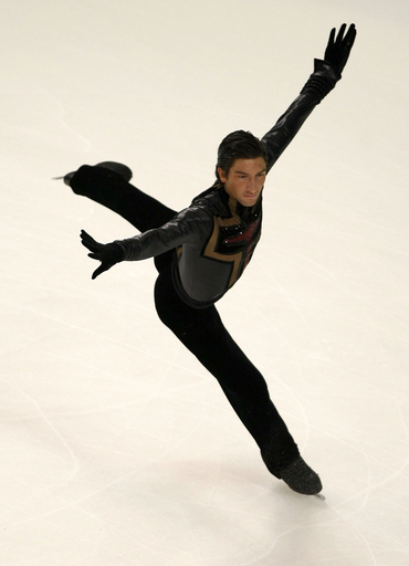 ライサチェク 男子シングルSPで首位に、フィギュアGP第1戦