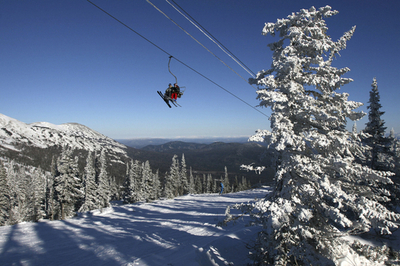 シベリア地方は白銀の世界、スキーシーズン到来