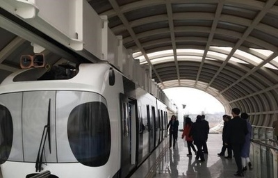 中国製のけん垂式モノレール「パンダ空中鉄道」、カンボジアで建設へ　成都に視察団訪問