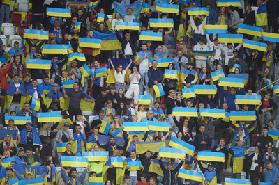 空襲警報で3度中断、1試合に4時間半 再開のウクライナリーグ 