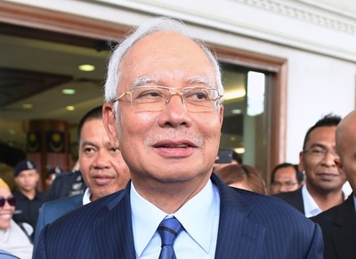 マレーシア、中国支援の鉄道計画打ち切り 「総工費高過ぎ」経済相