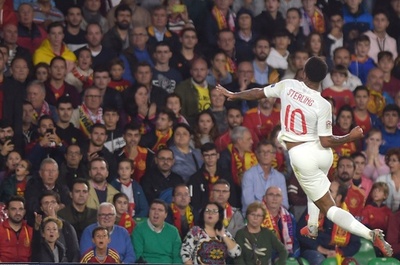 イングランドがスペイン撃破、スターリングが1102日ぶりゴール