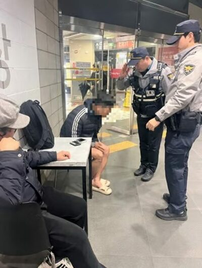 ソウルの地下、空のペットボトルとともに7カ月…「家に帰りたい」泣く30代男性、警官の声かけで判明した身元
