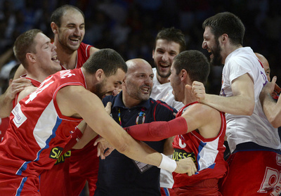 セルビアがフランスを退け決勝進出、バスケW杯