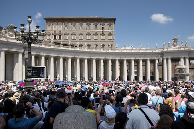 法王の演説を5か国語に、バチカンが同時通訳アプリ配信