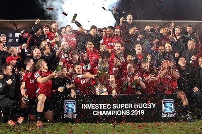 クルセイダーズがスーパーラグビー3連覇、ジャガーズ下し10度目の優勝
