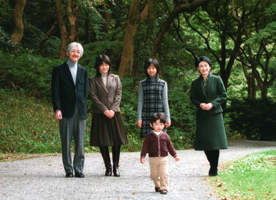 秋篠宮さま誕生日、お子さまもすくすくと