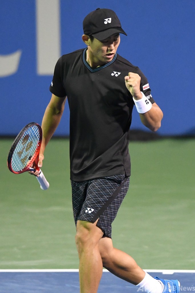 西岡は負傷で途中棄権 シティOP初戦敗退