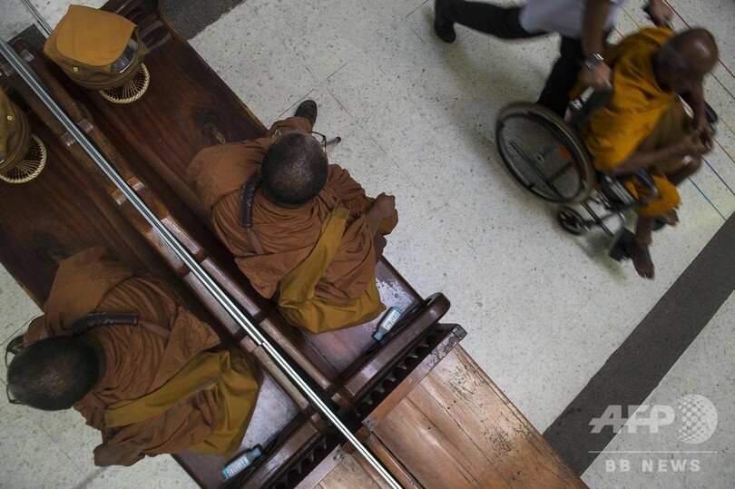 メタボに苦しむタイの僧侶、半数近くが肥満とのデータも