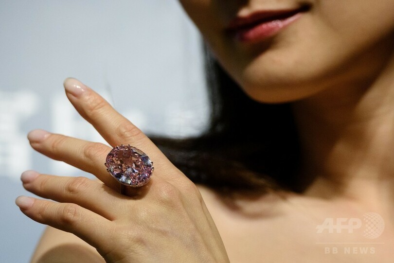 【図解】ネイマールの高額移籍金「2億2200万ユーロ」で買えるモノ