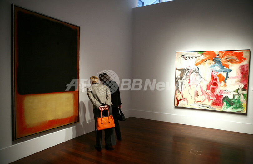 クリスティーズ・オークションで現代アート完売、ロスコの作品が最高値