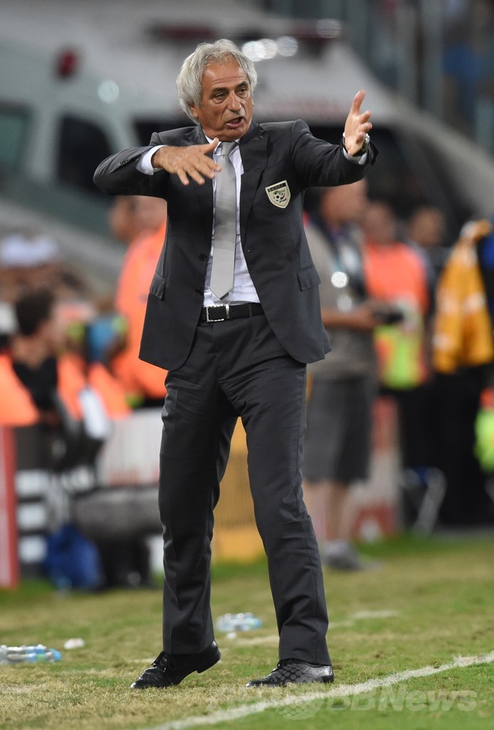 全身使い選手に指示、ロシア戦のアルジェリア指揮官