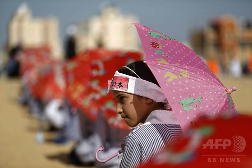 東日本大震災から4年、子どもたちがたこ揚げで追悼 ガザ地区