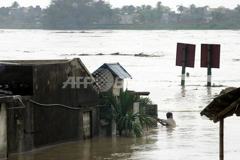 台風14号ベトナムで猛威 死者20人、行方不明者8人