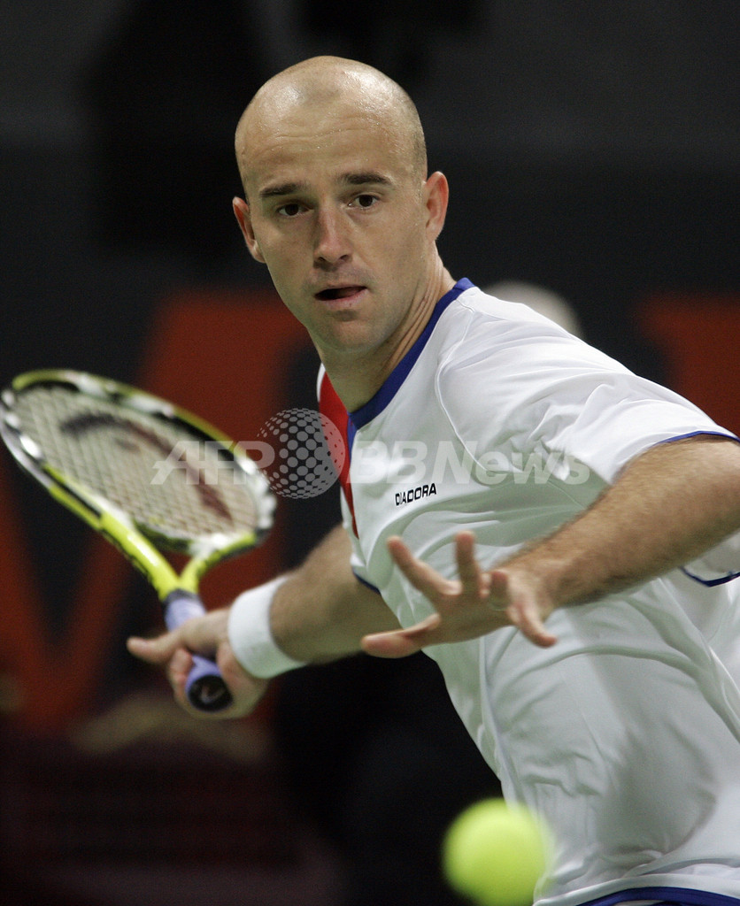 <男子テニス・カタール・エクソン・モービル・オープン 2007>リュビチッチ ソデルリングに勝利し決勝へ カタール 写真18枚 国際