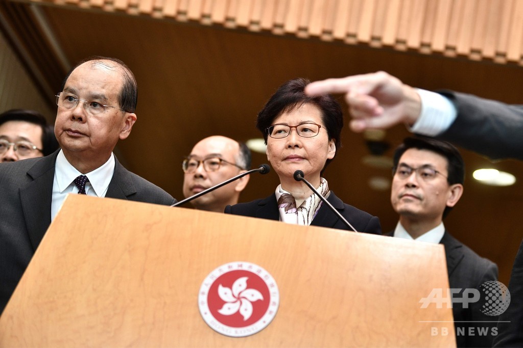 デモ隊の目標は「政府転覆」 香港行政長官、断固取り締まりを明言