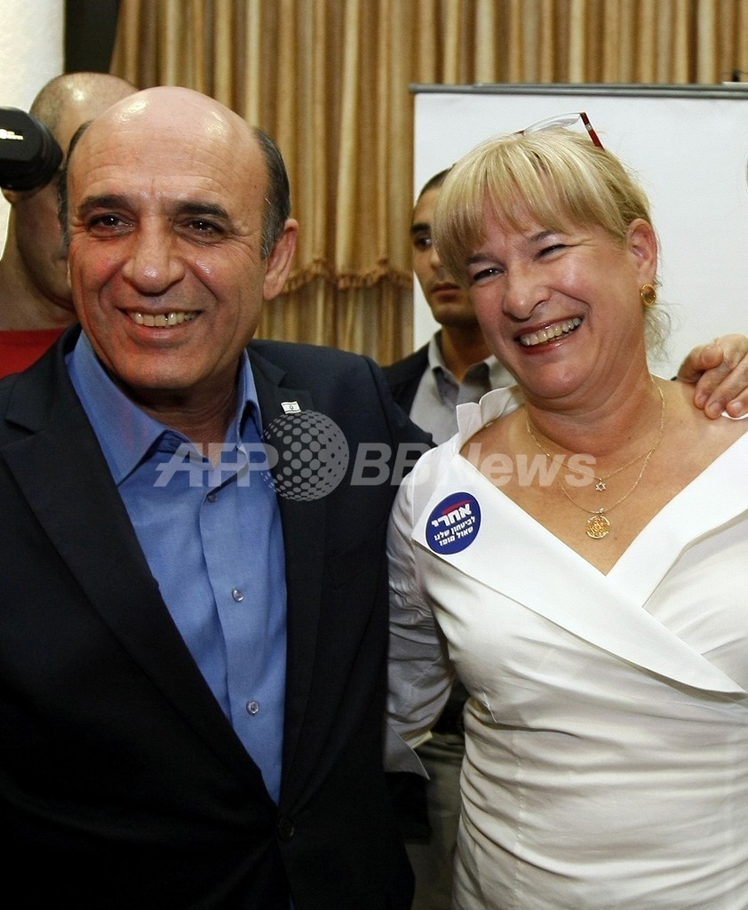 イスラエル与党党首選、モファズ運輸相の横顔 イスラエル与党党首選、モファズ運輸相の横顔