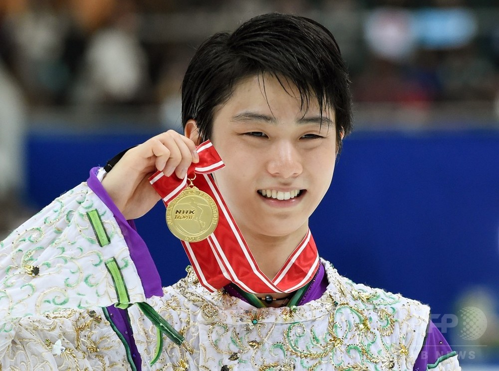 羽生が史上初の300点超え、圧巻のNHK杯制覇 写真25枚 国際